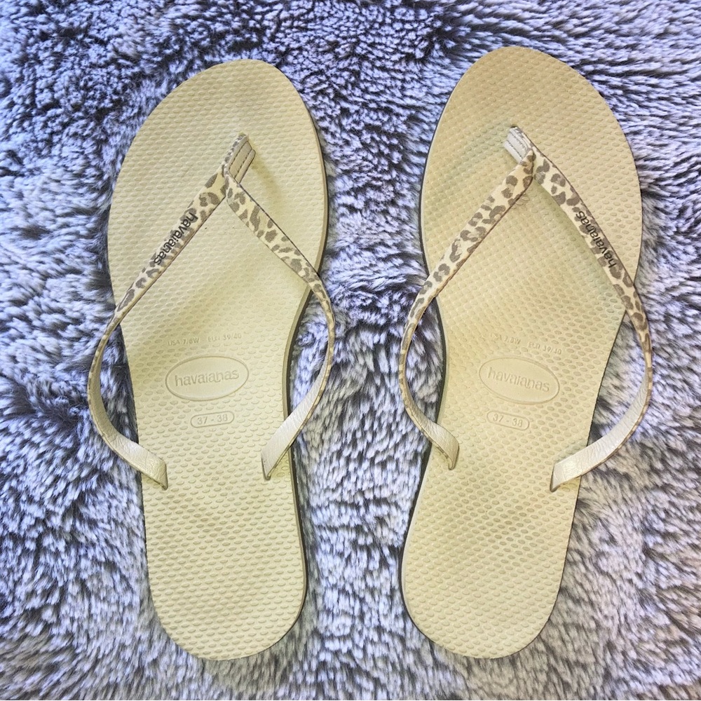 Havianas size 7/8🌊